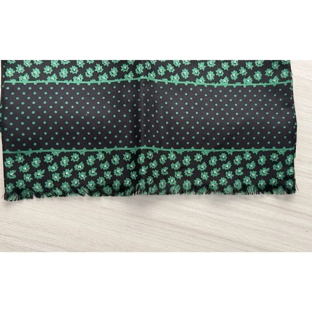 Men’s Black/Green Lightweight Scarf